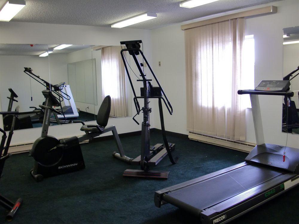 Travelstar Inn & Suites コロラドスプリングス エクステリア 写真